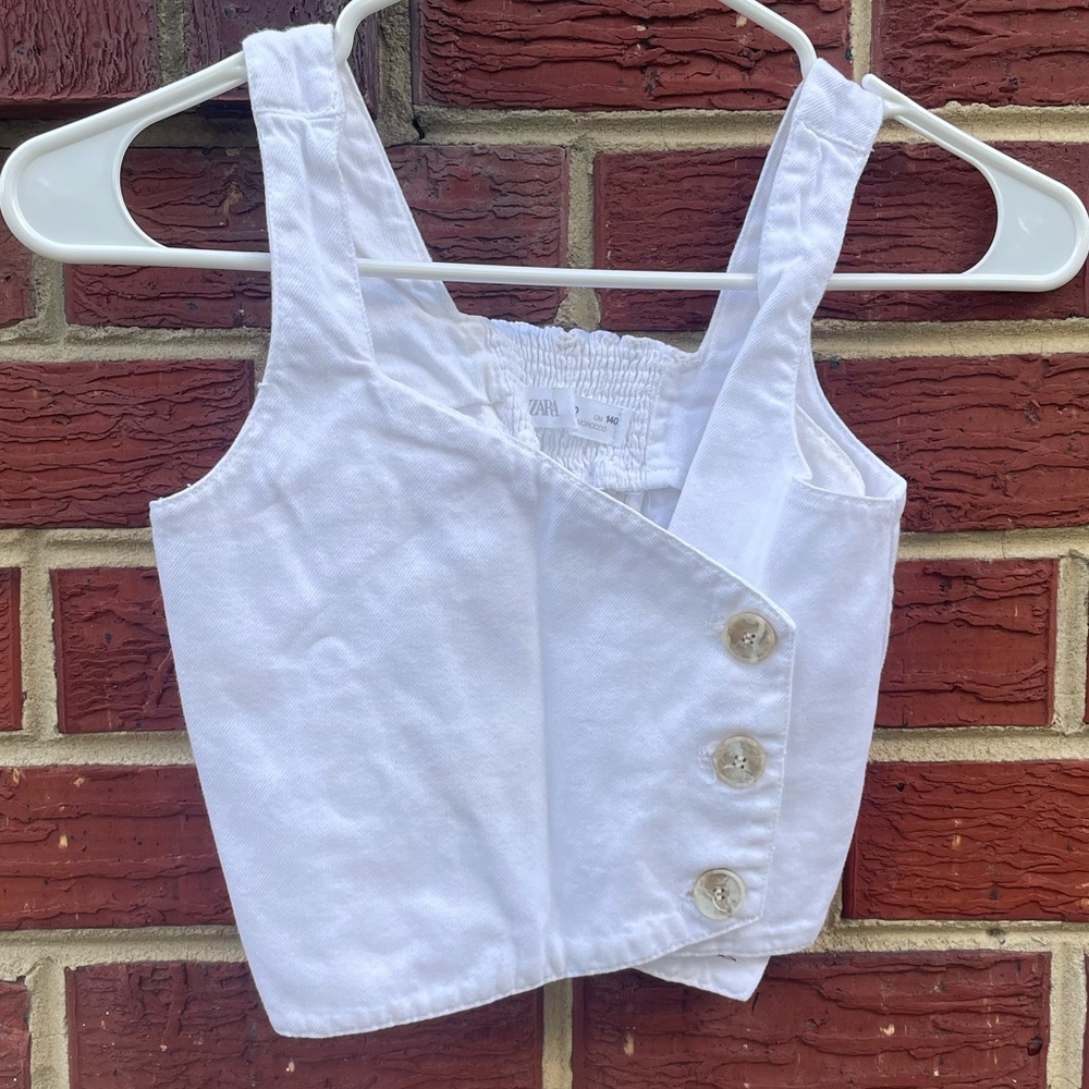 Zara Set White Buttoned Sleeveless Top Size 10Y
Bottom Skirt Size 9Y Girls
